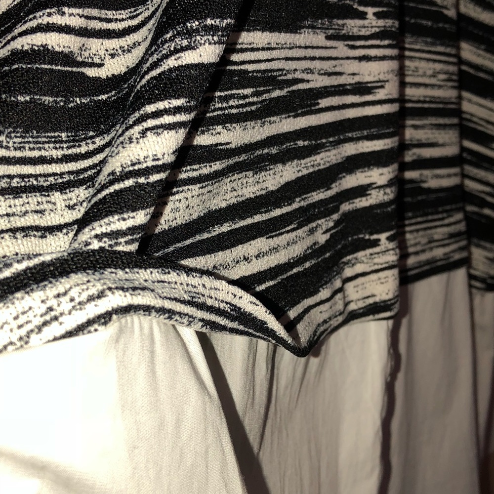 Sweater - Picture 4 of 5